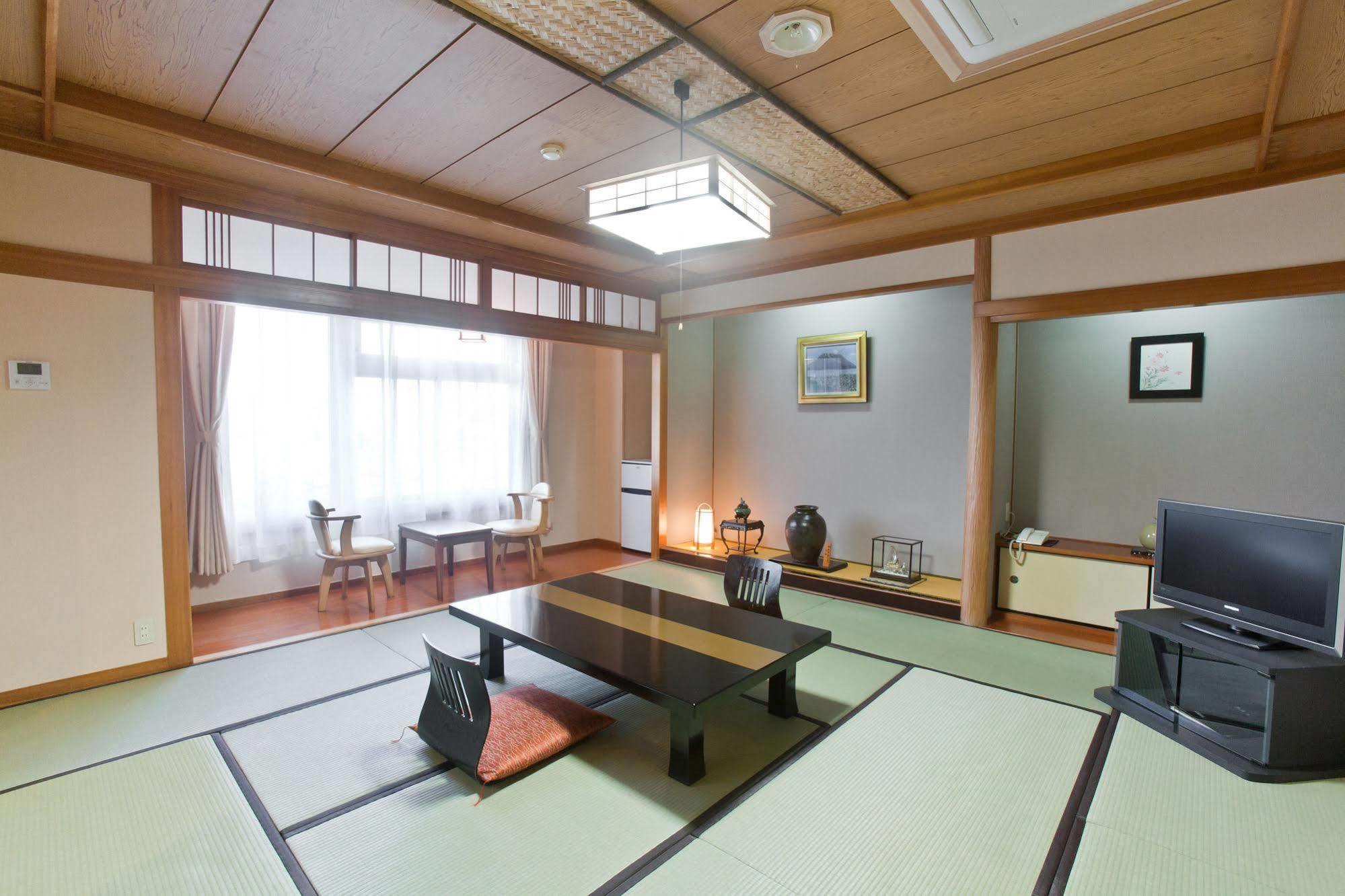 קאגושימה Onsen Hotel Nakahara Bessou Nonsmoking, Earthquake Retrofit מראה חיצוני תמונה