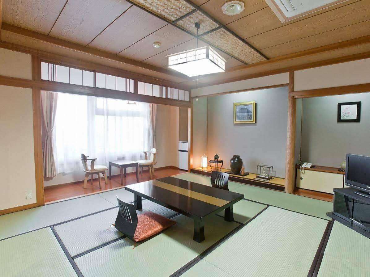 קאגושימה Onsen Hotel Nakahara Bessou Nonsmoking, Earthquake Retrofit מראה חיצוני תמונה